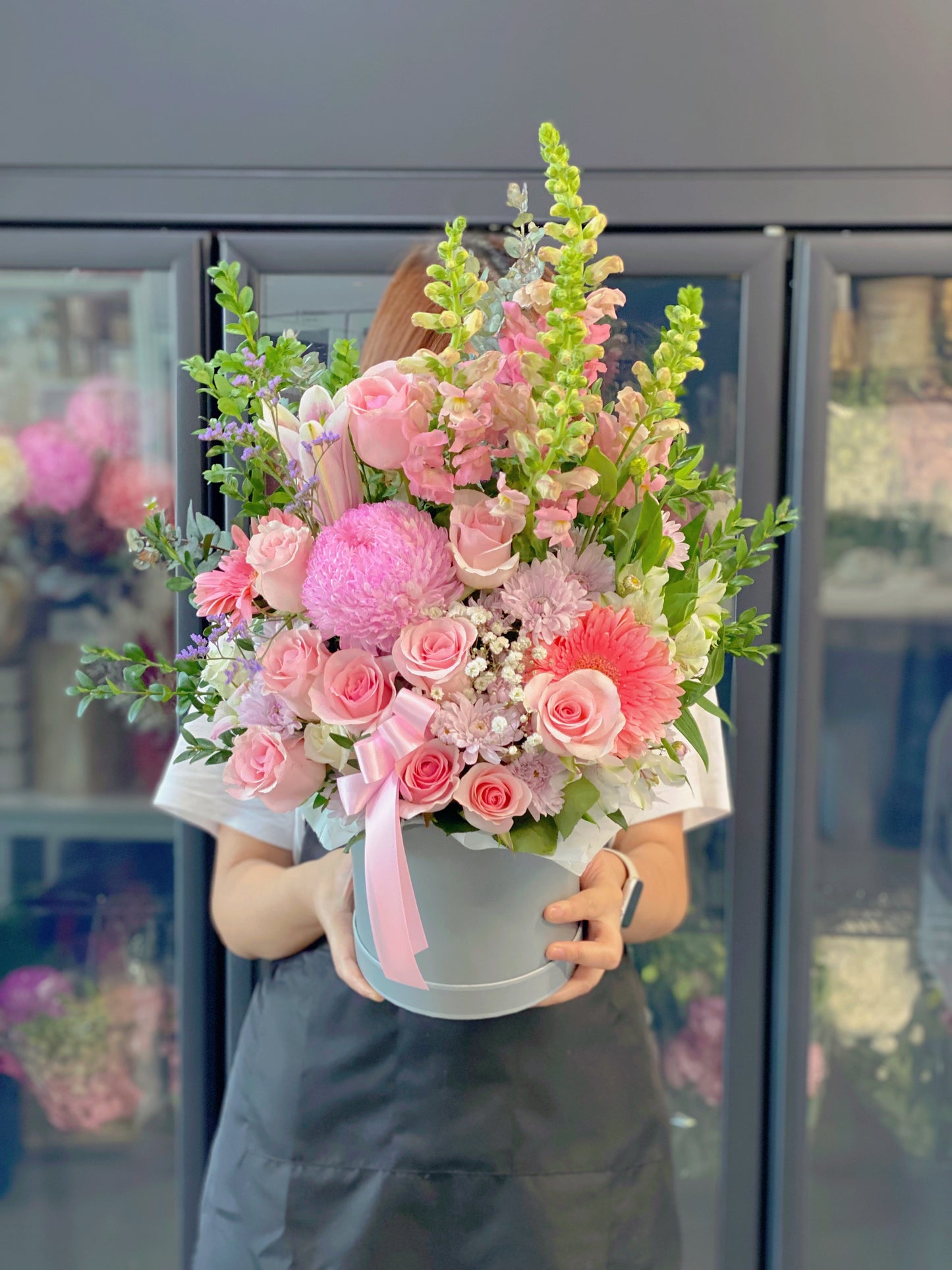 Hat box arrangement PINK - Vermont Florist
