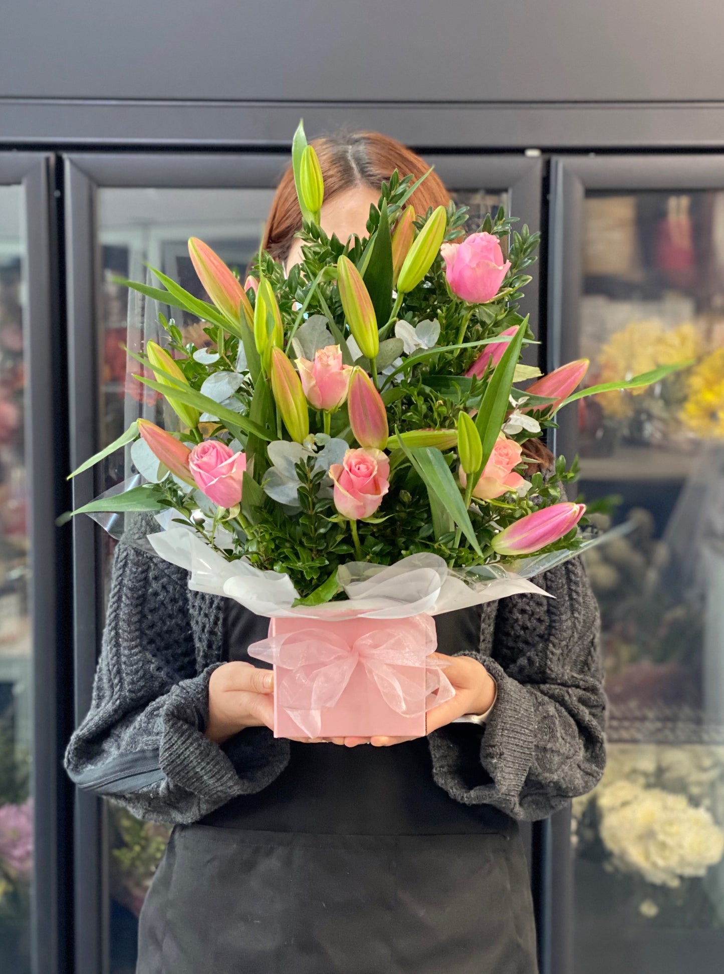 Perfumed Pink oriental lily with pink roses - Vermont Florist