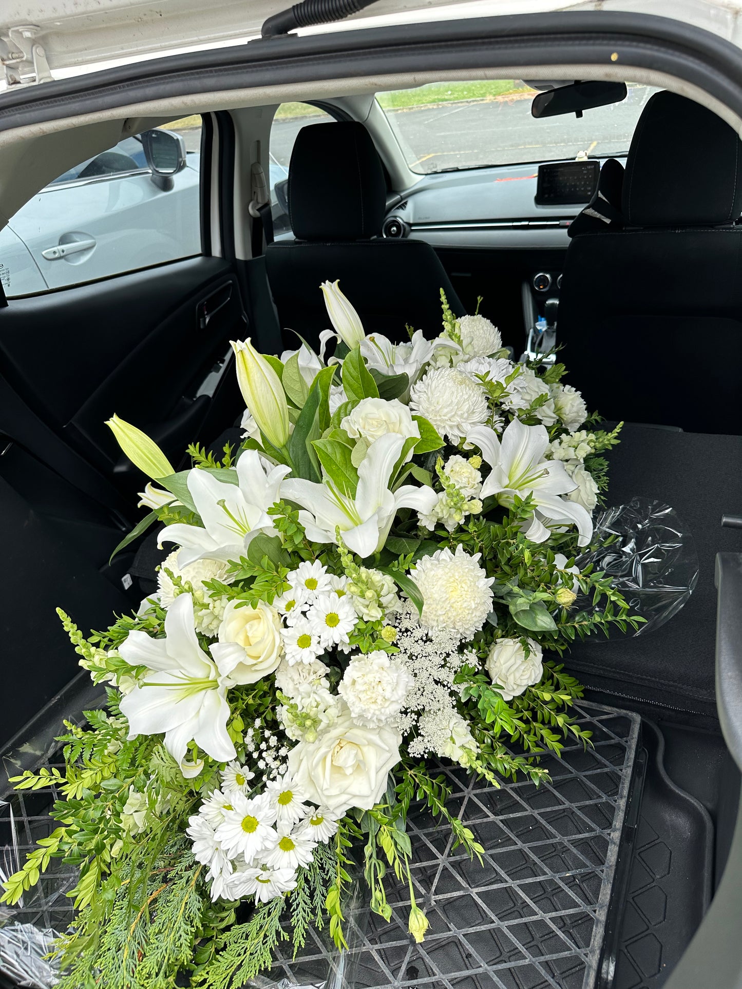 Casket spray - Vermont Florist