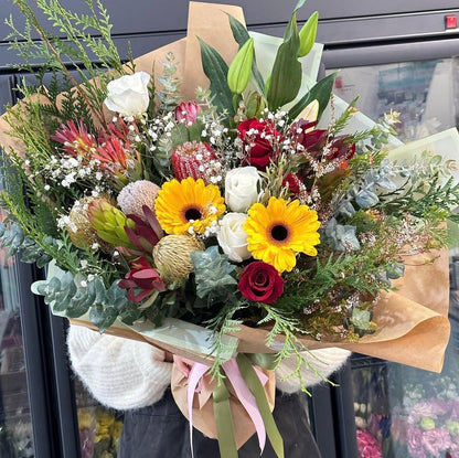 Deluxe size Native mixed seasonal bouquet