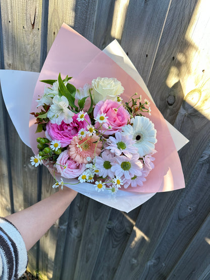 Sweet little posy (Florist pick Small Posy)
