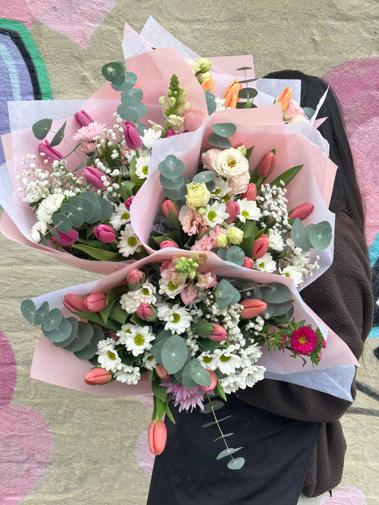 Mother’s Day mixed tulip bouquet