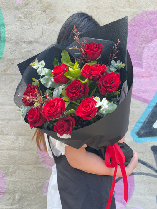 Classic Red bunch (10 stems long stem red rose bouquet ) - Vermont Florist
